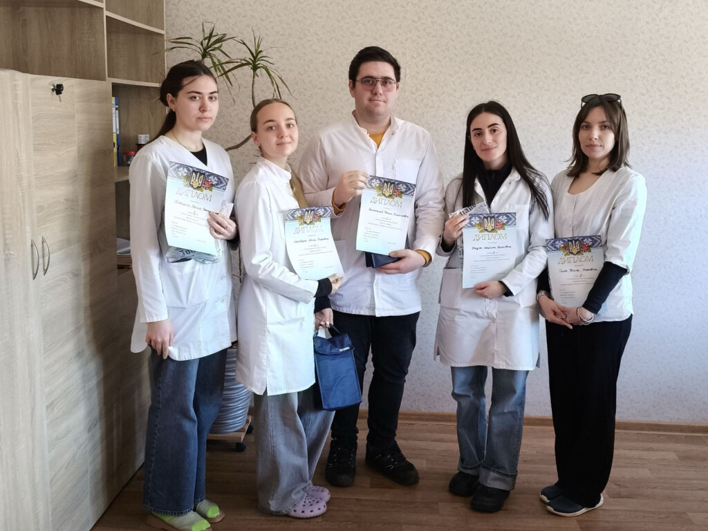 Здобувачі вищої освіти змагалися у І етапі Всеукраїнської студентської олімпіади з навчальної дисципліни «Внутрішня медицина (Невідкладні  стани в практиці стоматолога)»