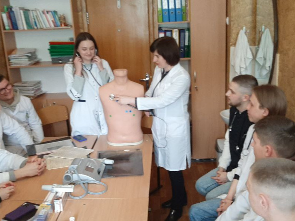 Засідання студенської наукової групи з майстер-класом "Хворий бронхіальною астмою на прийомі у лікаря стоматолога"