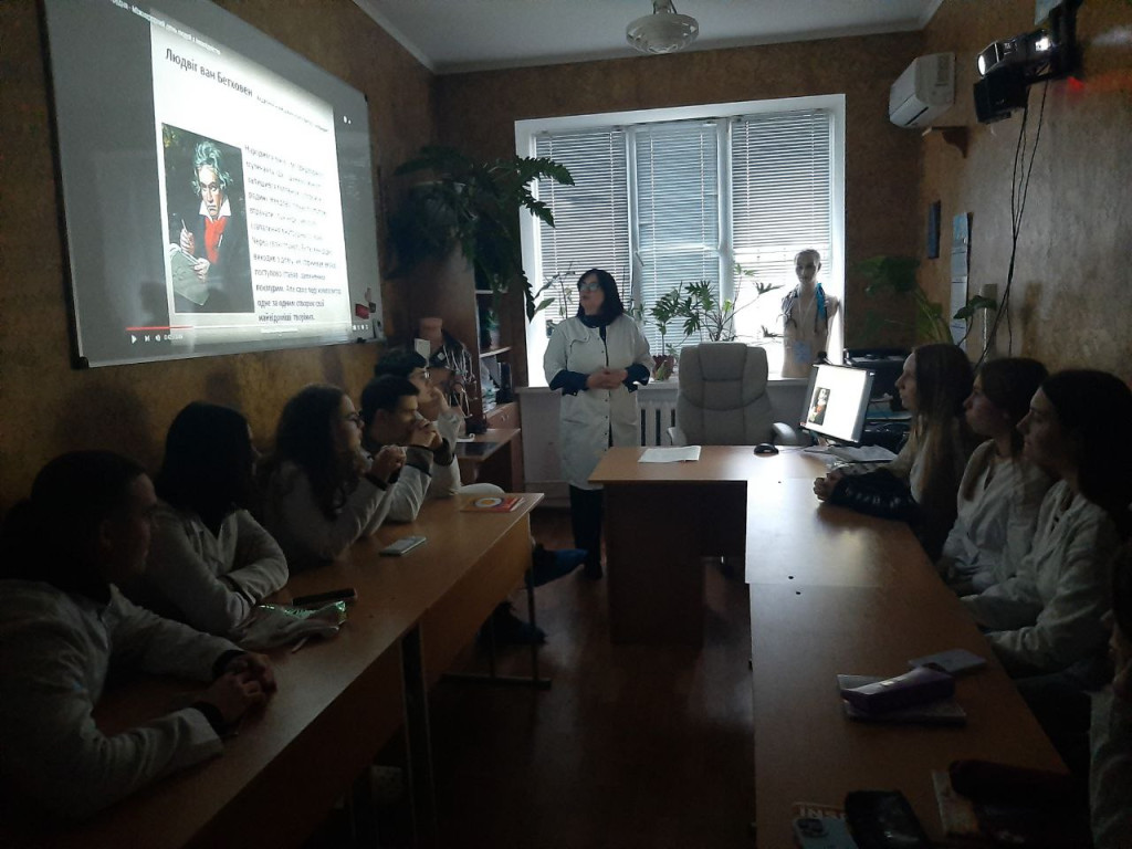 3 грудня – Міжнародний день людей з обмеженими фізичними можливостями.