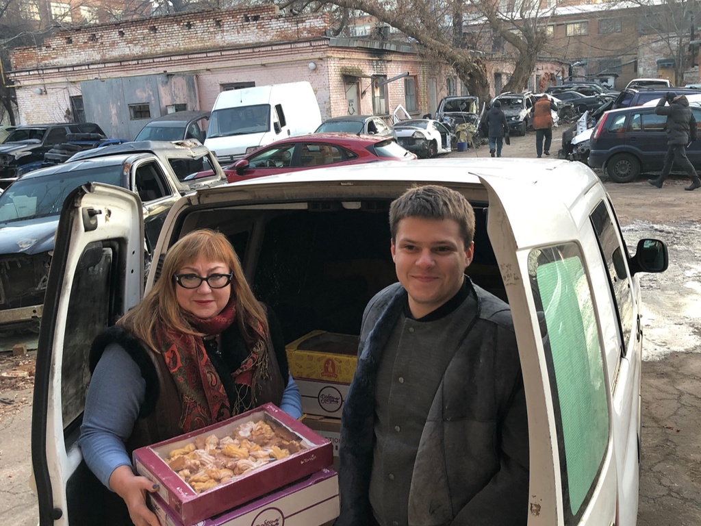 Волонтерська допомога до Дня Збройних Сил України