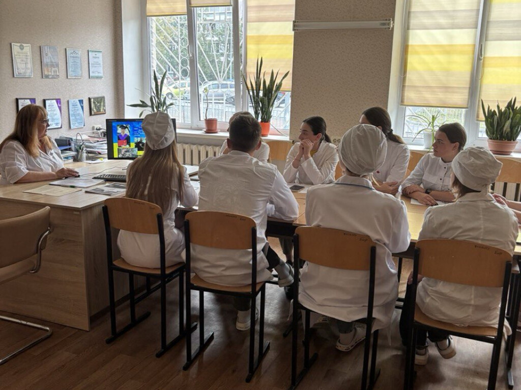 Історії справжніх героїв- медиків ПДМУ