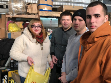 Волонтерська допомога до Дня Збройних Сил України